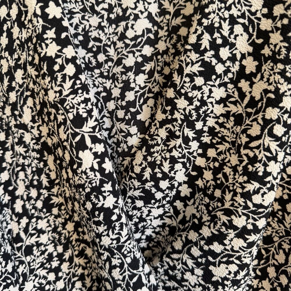 Monteau Los Angeles Womens M Black White Floral V-Neck Flutter Sleeve Tie Blouse - Picture 11 of 11